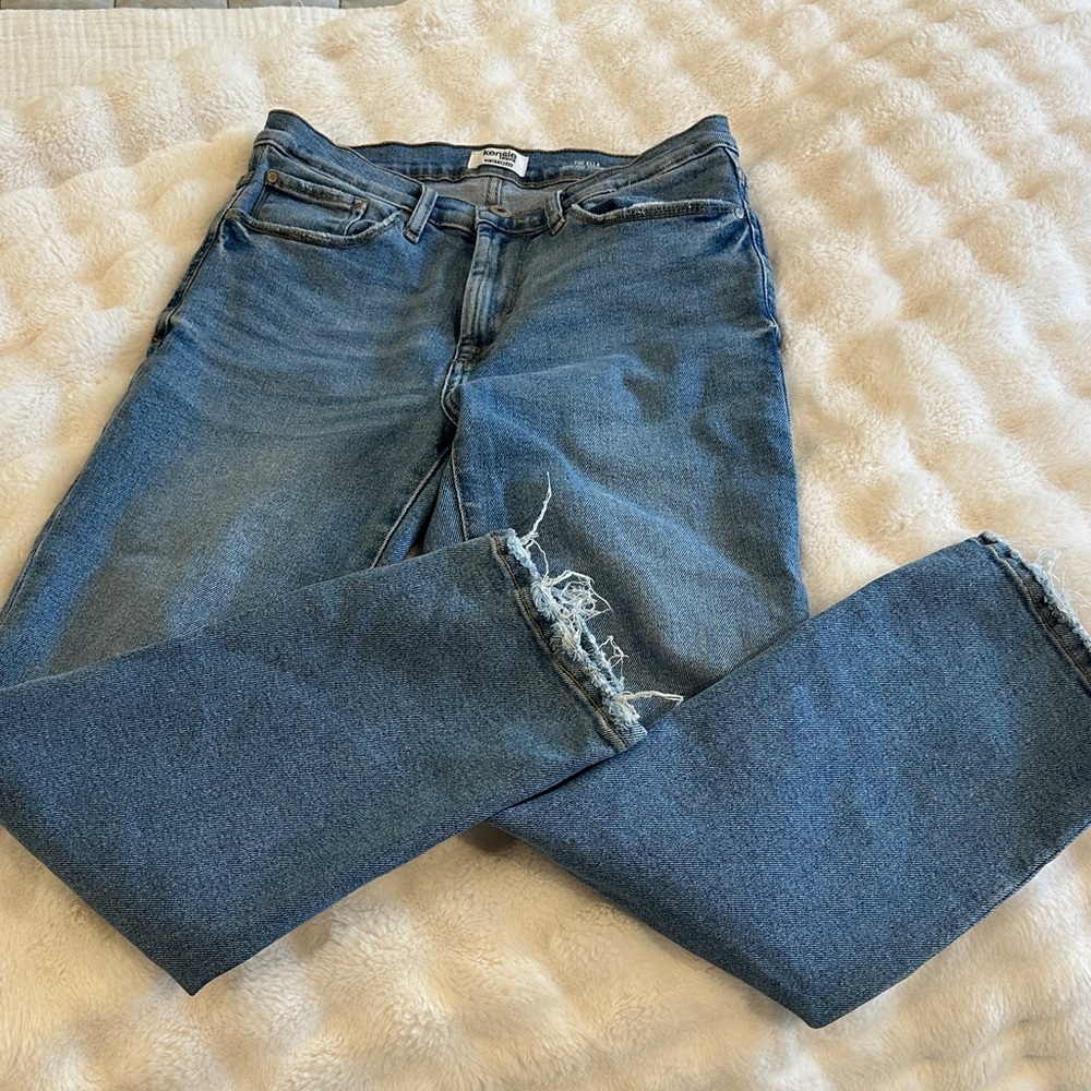 Kensie Vintage Luxe Straight Jeans